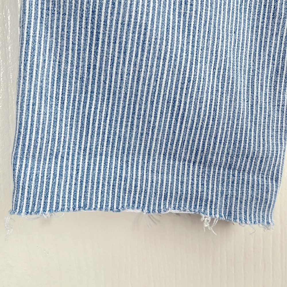 Denim bundle: GAP True Skinny Blue/White Stripe + Mossimo curvy skinny - Picture 4 of 8
